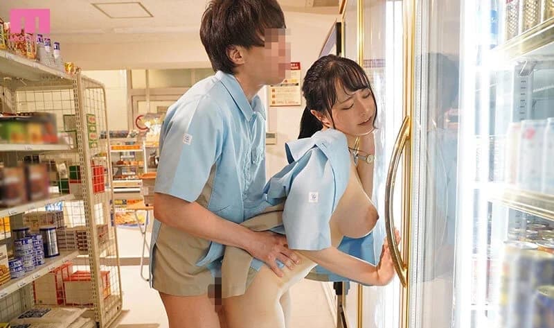 爆乳Hカップ人妻が 中山ふみか コンビ二店内SEXシーン